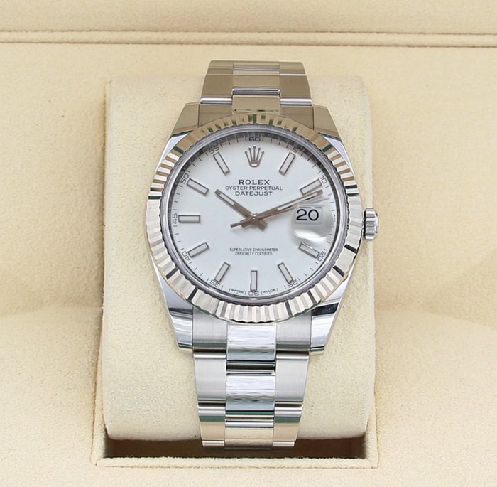 Rolex - Oyster Perpetual Datejust 41 'White Dial' - Ref. 126334 - Herren - 2011-heute