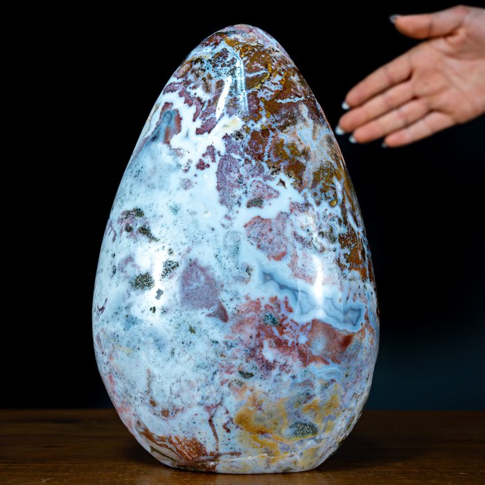 A++ Natural Very Artistic Agate Skulpture- 4188.56 g