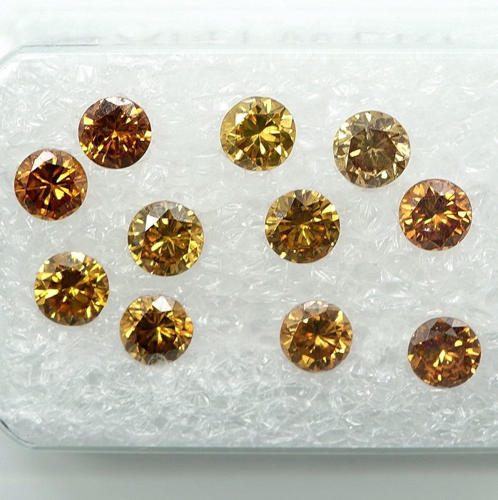 11 pcs 鑽石 - 1.03 ct - 明亮型 - Fancy Orange Yellow - VS-SI