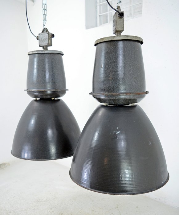 Elektrosvit - Riippuva lamppu (2) - Emali