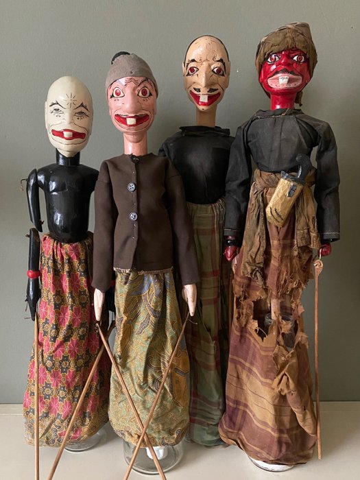 4 poupées wayang golek - Semar, Gareng, Petruk, Cepot - Indonésie  (Sans Prix de Réserve)