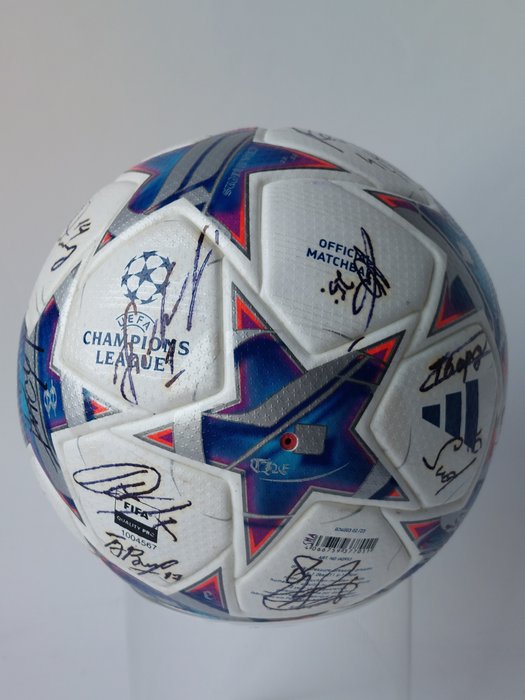 Shakhtar Donetsk - UEFA Mestareiden liiga - Pallo