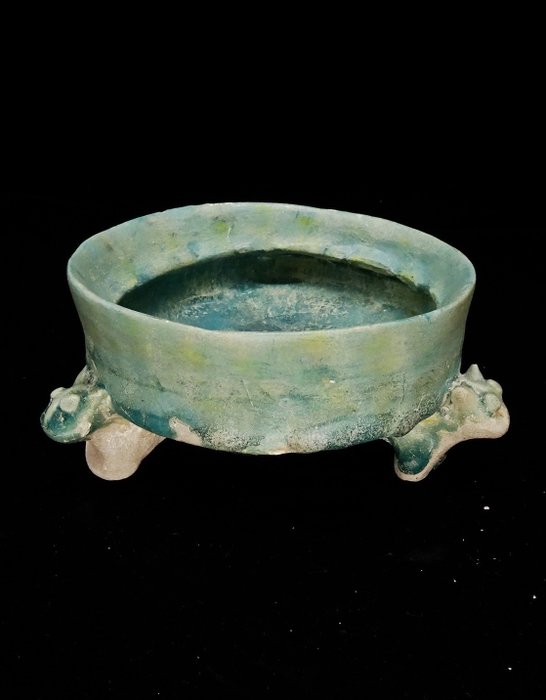 伊斯蘭 古代波斯 - 塞尔柱 - 带猫头的三脚架碗 - 绿松石釉 10 世纪/12 世纪。