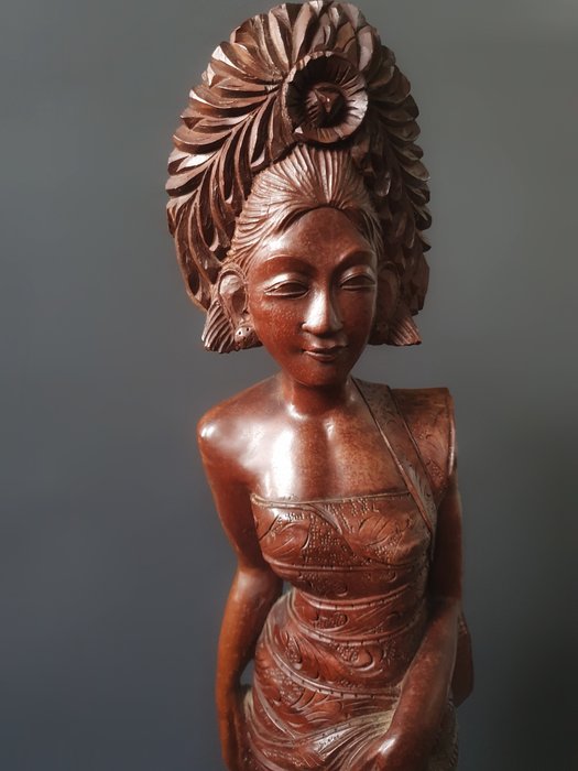 Estátua de senhora balinesa - 63 cm - Indonésia
