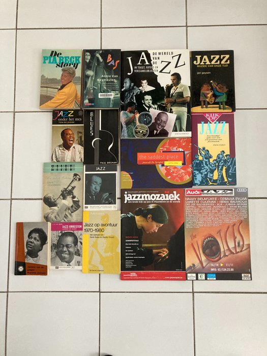 主题收藏系列 - 很多关于爵士乐、布鲁斯和福音的书籍
