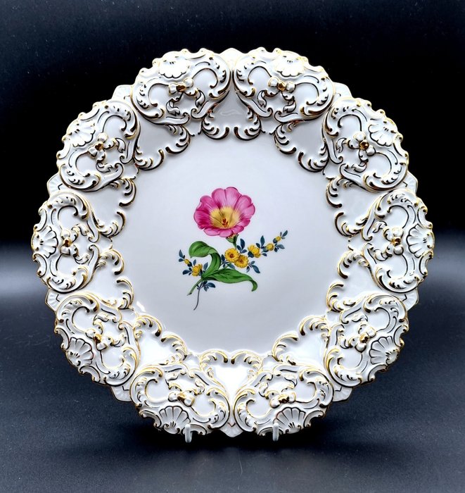 Meissen - 成套餐具 - 第一選擇！華麗的金色裝飾和花卉裝飾盤，約 28 - 瓷器