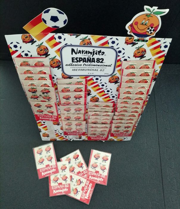 Mascot - 1982 FIFA World Cup Naranjito Exhibitor • RARE - Plastic, Adhesive - 1970-1980