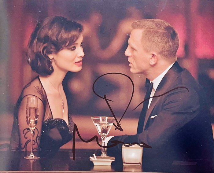 James Bond 007: Skyfall - Double signed by Daniel Craig and Berenice Marlohe