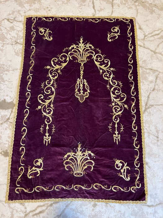 Ottoman embroidery - Velvet - Turkey - Late Ottoman period