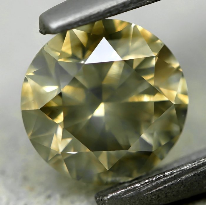 钻石 - 0.51 ct - 明亮型 - Natural Fancy Yellowish Gray - SI2 微内含二级