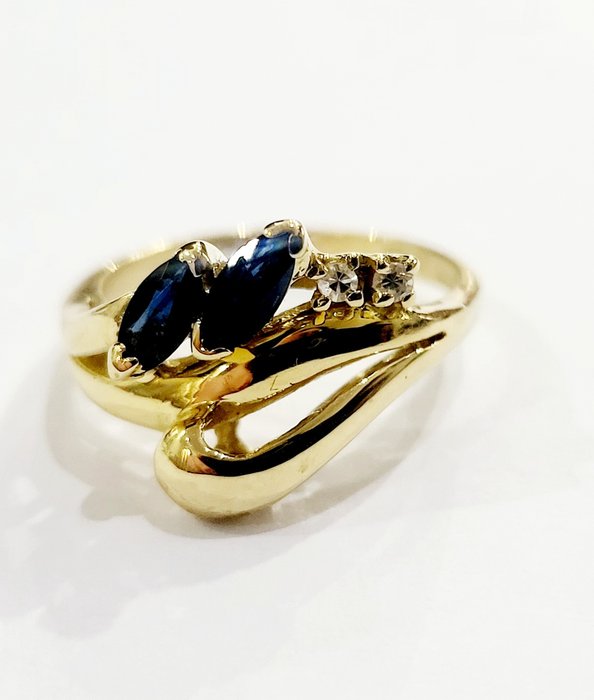 Ring Yellow gold Sapphire - Diamond 