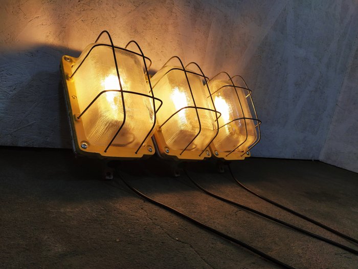 Caged Lamps - Lámpa (3) - Alumínium, Fém, Üveg