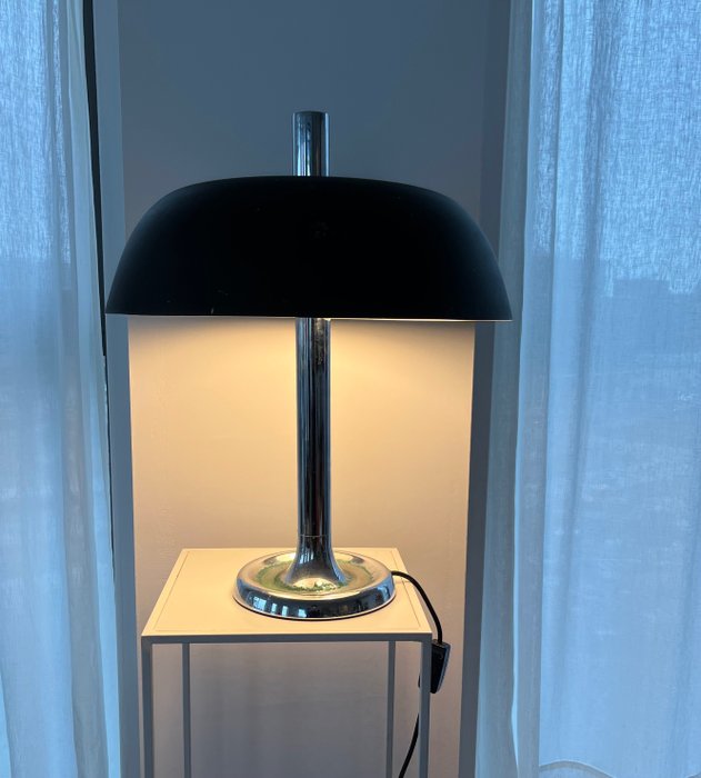 Egon Hillebrand - Lampa stołowa (1) - Grzyb - metal