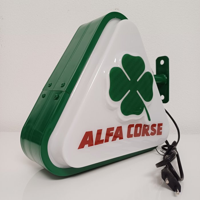 Alfa Corse Wandbord - Lichtbak - Ljuslåda - Metall