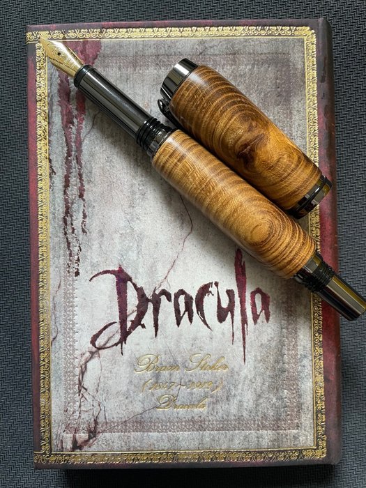 Bram Stoker's Dracula coffret collector - Pluma estilográfica