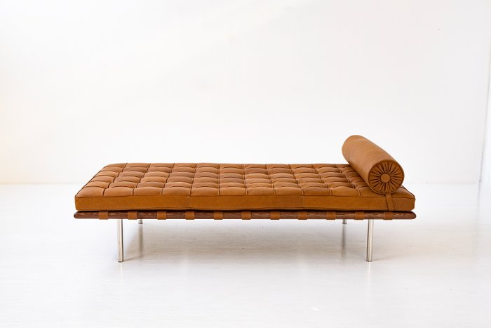 Knoll - Ludwig Mies van der Rohe - 坐卧两用长椅 - 巴塞罗那沙发床 - 木, 皮革, 钢