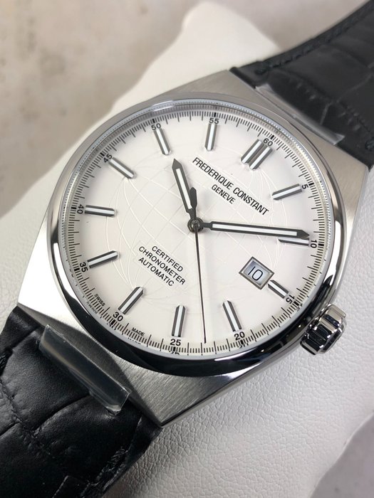 Frédérique Constant - Highlife Automatic COSC - FC-303S4NH6 - 男士 - 2011至今