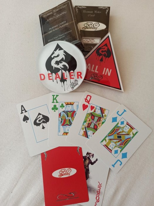 JBO Gambling - Carte da gioco (1) - PokerSet - Profi Pokerkoffer-Ergänzung, Dealer-Button, Karten,... - Plastica