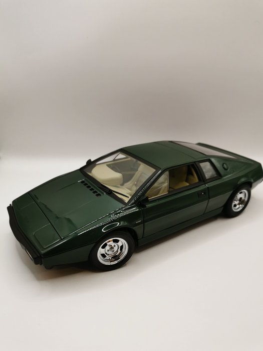 Autoart 1:18 - Modellauto - Exclusive - Lotus Esprit Type 79 - British Green - Hergestellt aus der klassischen Autoart-Abteilung – sehr schwer zu finden