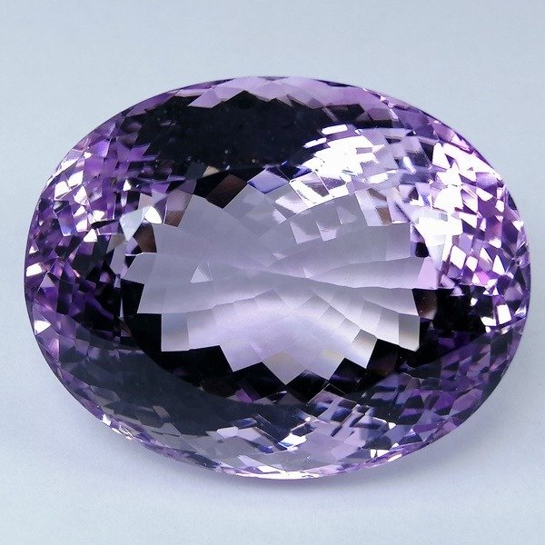 紫水晶  - 86.95 ct - Instituto Gemólogico Español (IGE)