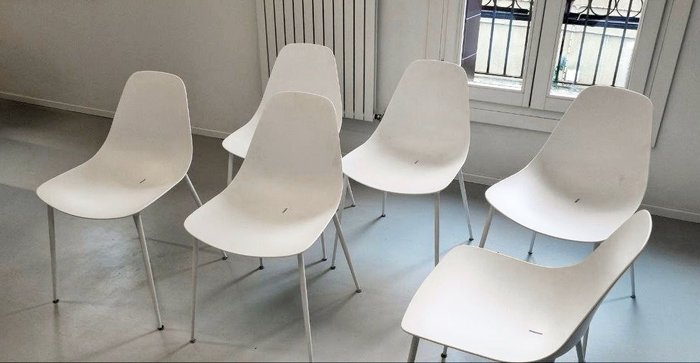 Opinion Ciatti - Marcello Ziliani - Mammamia - Krzesło (6) - Obudowa z odlewanego ciśnieniowo aluminium i konstrukcja stalowa