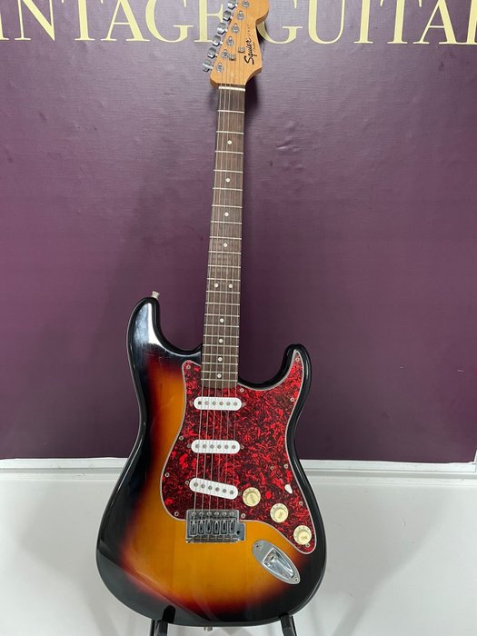 Squier - STRAT (By Fender) -  - Electric guitar