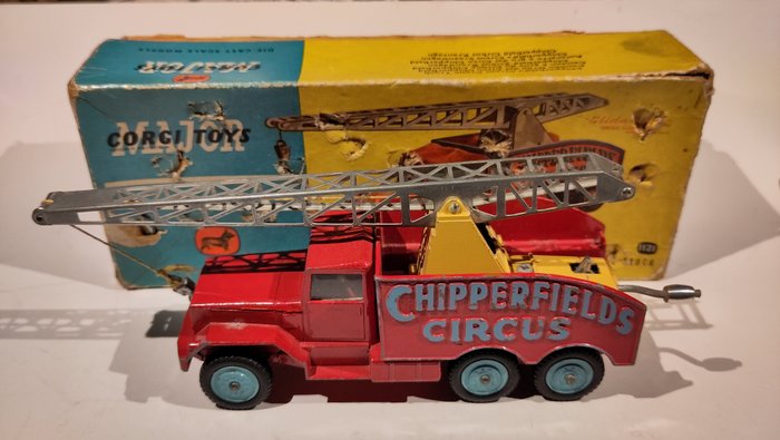 Corgi - 1:43 - International 6x6 Chipperfields Circus Crane Truck - 1121