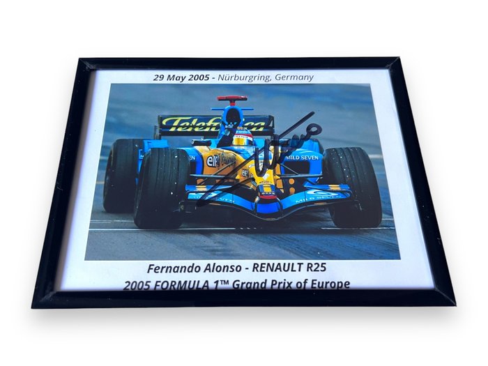 Renault F1 Team - Formula 1™ Grand Prix of Europe - Fernando Alonso - 2005 - Photograph 
