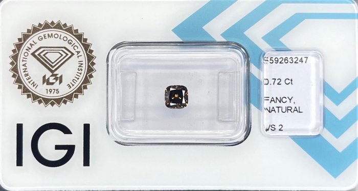 1 pcs Diamant - 0.72 ct - Fyrkantig, Kudd - mörk gulaktig brun - VS2