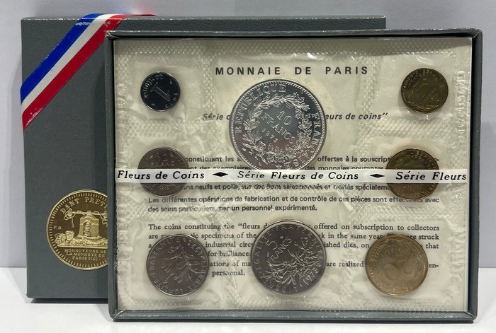 France. Year Set (FDC) 1973 (8 monnaies) dont 10 Francs argent