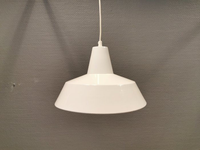 Nordisk Solar - Hängelampe (1) - Werkstattlampe - Metall