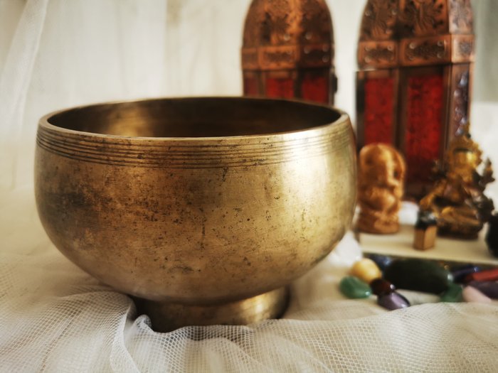 Handmade - Antique Gral Type Unique Singing Bowl -  - 乐器 - 尼泊尔