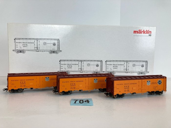 Märklin H0 - 45680 - Modellbahn-Güterwagenset (1) - Dreiteiliges Set 'Pacific Fruit Express' - Union Pacific Railroad