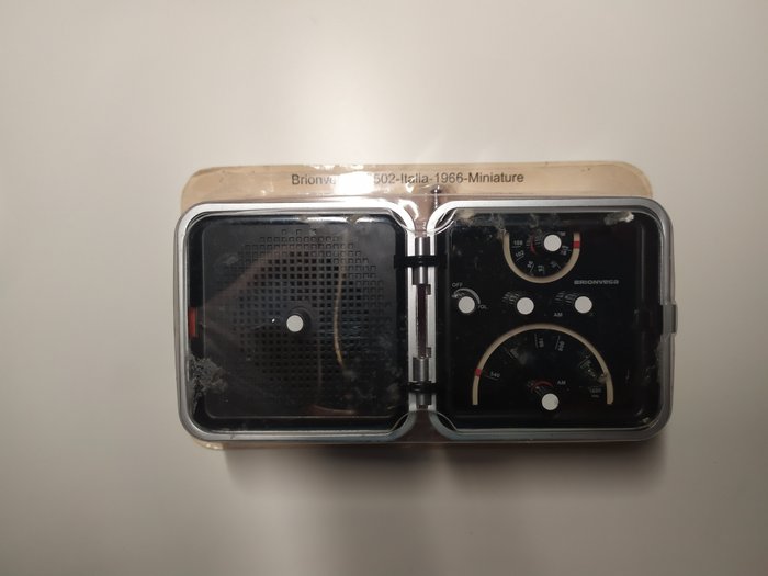 Brionvega by Richard Sapper & Marco Zanuso - TS-502 - Miniature Radio portatile