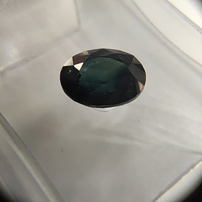 1 pcs grünliches Blau Saphir - 1.11 ct