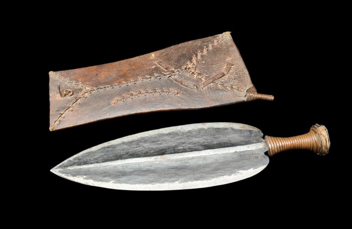 Couteau traditionnel - N'Zombo - Zandé - République démocratique du Congo