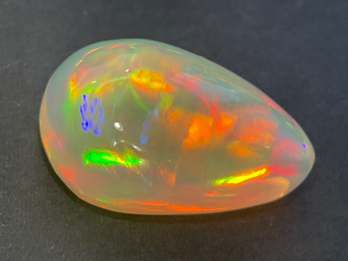 Lysegul + Farvespil (Vivid) Krystal opal - 8.67 ct