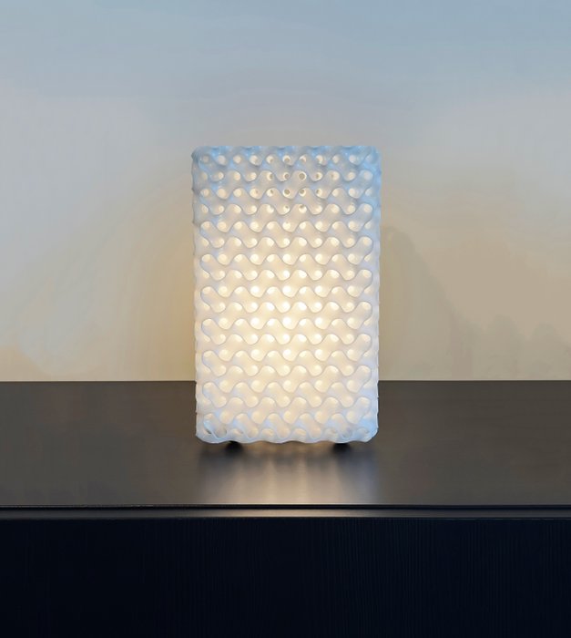 Schweizisk design - Lampa - Schwarz minimal yta #1 - EcoLux Resin
