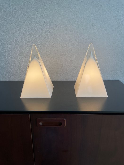 yvolux - Lamp (2) - 485-1 pyramid - Glass
