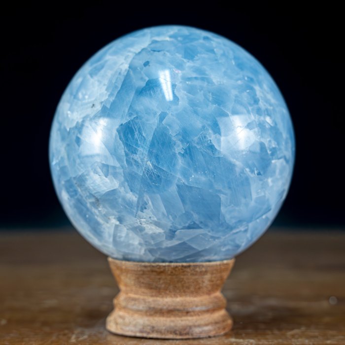 天然天藍色方解石晶體 領域- 780.99 g