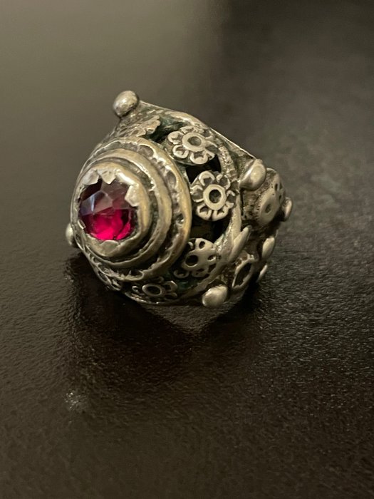 Spinel - Silver - Ring