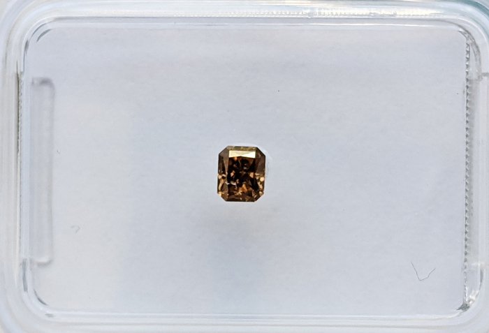 Diamant - 0.14 ct - Rechteckig - Fancy Dark gelblich- braun - SI2, No Reserve Price