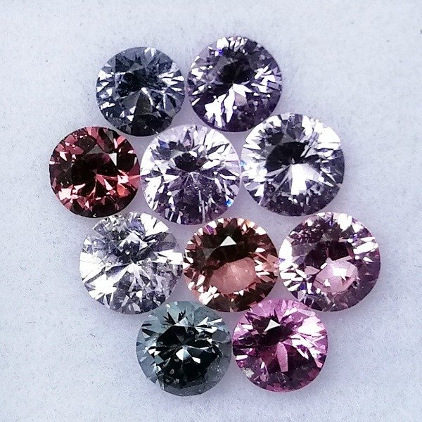 10 pcs  Mehrfarbiger Spinell - 3.95 ct
