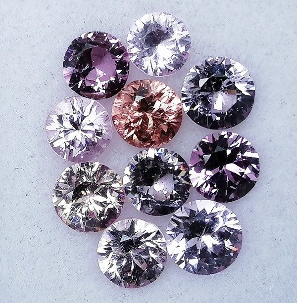 10 pcs  Mehrfarbiger Spinell - 3.64 ct