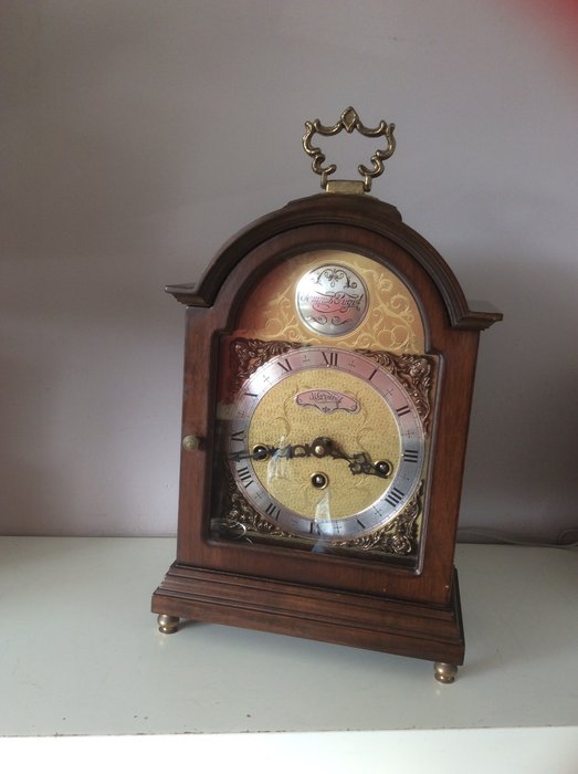 Relógio de mesa - Warmink Wuba Westminster - nozes - Final do século 20