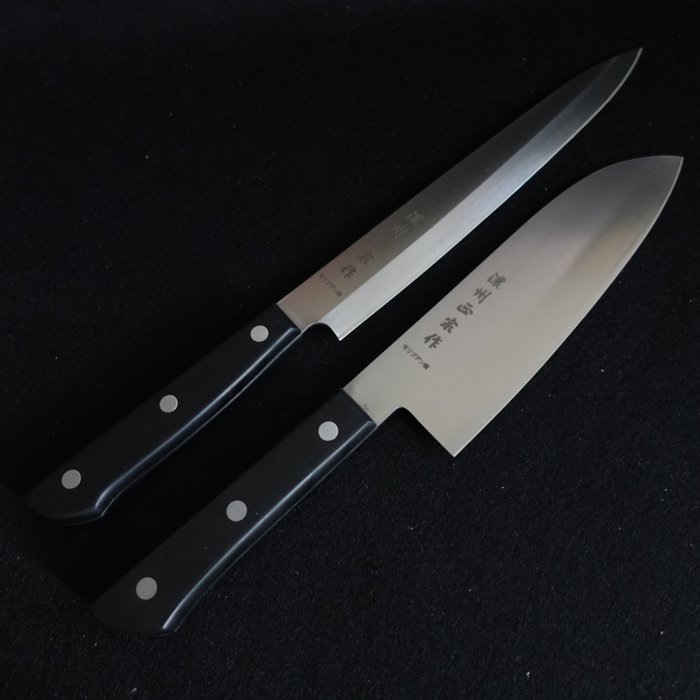 Noshu Masamune 濃州正宗 - Küchenmesser - Santoku 三得 (Mehrzweckmesser), Sashimi 刺身 (Messer zum Schneiden von rohem Fisch) -  Japanisches Küchenmesser - Molybdän-Edelstahl - Japan