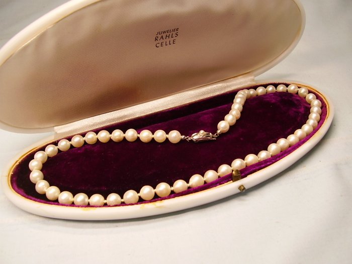 Sans Prix de Réserve - Goldschmiede-Arbeit aus Akoya-Perlen Collier de perles - Or blanc, Or jaune Perle 