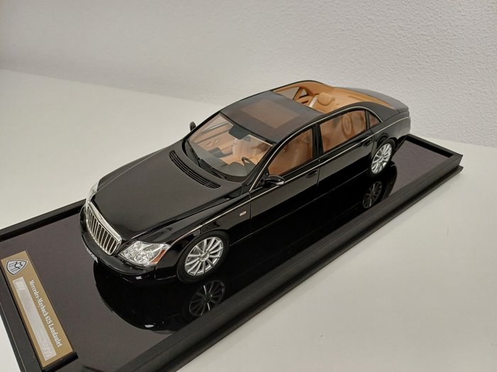 Norev 1:18 - 模型汽车 -Mercedes-Benz Maybach 62S Landaulet
