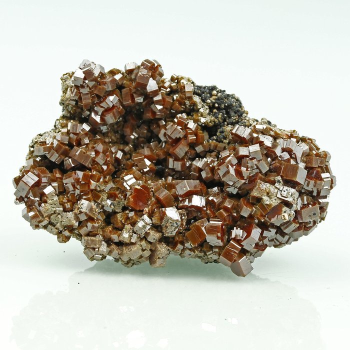 Great Luster! Vanadinite Crystals - Height: 6.5 cm - Width: 4.1 cm- 78 g