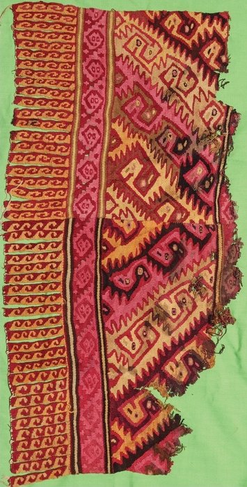 Chancay kleurrijk textiel met in elkaar grijpende zeevogels, zoömorfen en golfmotieven - Peru - Textiel -